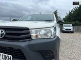 Toyota Hilux Crew Cab 4X4 Active 4WD Air Con Rear Camera EURO 6 NO VAT 13