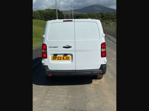 Vauxhall Vivaro 1.5 Vivaro F2900 Dynamic S/S 8