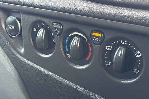 Ford Transit 350 Fwd L3 H3 130ps Panel Van - Air Con / Rear Camera 18