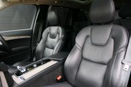Volvo XC90 2.0 XC90 Ultimate T8 Recharge AWD Auto 4WD 5dr 44