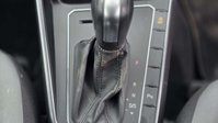Volkswagen Polo 1.0 TSI SEL Hatchback 5dr Petrol DSG Euro 6 (s/s) (110 ps) 16