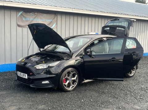 Ford Focus 2.0T EcoBoost ST-3 Euro 6 (s/s) 5dr 13