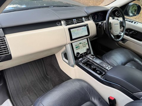 Land Rover Range Rover 4.4 Range Rover Autobiography SDV8 Auto 4WD 5dr 4