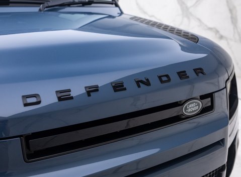 Land Rover Defender 90 D300 X-DYNAMIC HSE 16