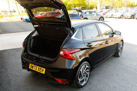 Hyundai i20 T-GDI PREMIUM MHEV 41