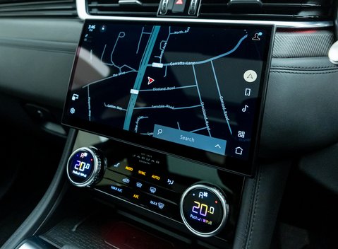 Jaguar F-Pace SVR 23