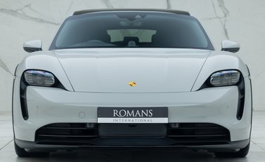 Porsche Taycan 4S Cross Turismo 4