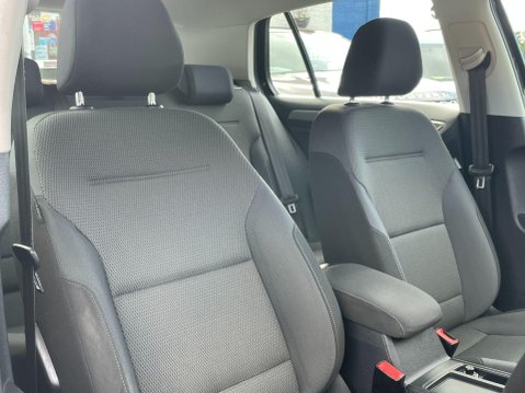 Volkswagen Golf 1.4 TSI BlueMotion Tech SE Euro 5 (s/s) 5dr 17