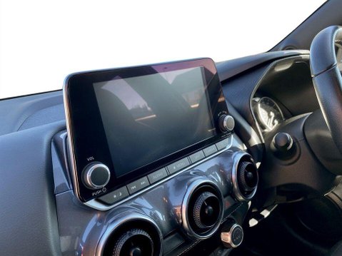 Nissan Juke 1.0 DIG-T N-Connecta SUV 5dr Petrol Manual Euro 6 (s/s) (114 ps) Air Con - 16