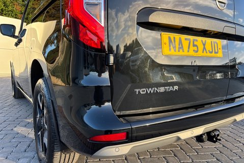Nissan Townstar Tekna Plus L1 Panel Van 27