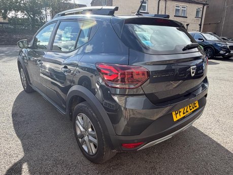 Dacia Sandero Stepway COMFORT TCE 8