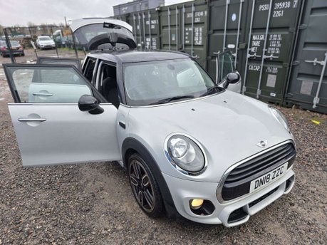 Mini Hatch 1.5 Cooper Hatchback 5dr Petrol Steptronic Euro 6 (s/s) (136 ps) 5