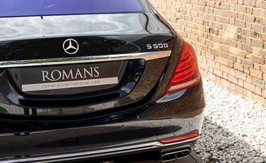 Mercedes-Benz M Class S600 34