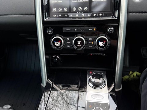 Land Rover Discovery 3.0 SD V6 HSE SUV 5dr Diesel Auto 4WD Euro 6 (s/s) (306 ps) 28