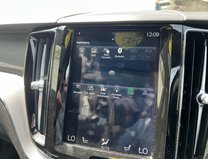 Volvo XC60 2.0 B4 MHEV R-Design SUV 5dr Diesel Hybrid Auto AW 38