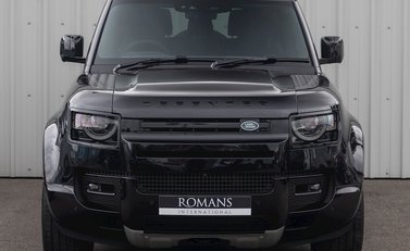 Land Rover Defender V8 4