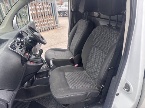 Renault Kangoo ML19 BUSINESS DCI 17