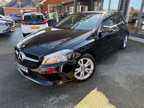 Mercedes-Benz A Class A 180 D SPORT 7