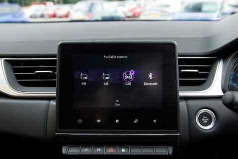 Renault Captur TECHNO E-TECH 26