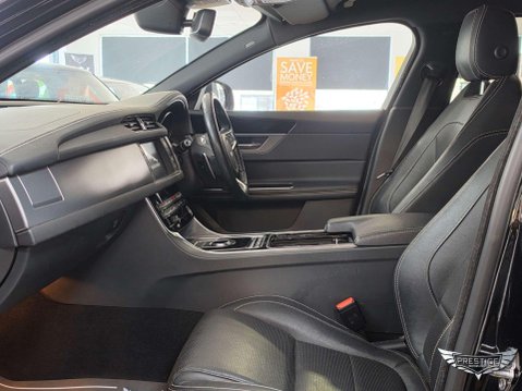Jaguar XF 2.0i R-Sport Sportbrake Auto Euro 6 (s/s) 5dr 73