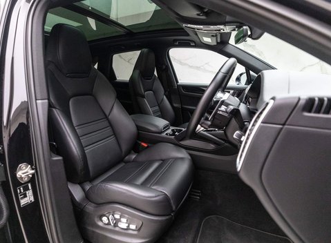 Porsche Cayenne V6 TIPTRONIC 6
