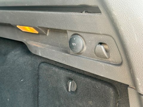 Ford Focus TITANIUM X 33