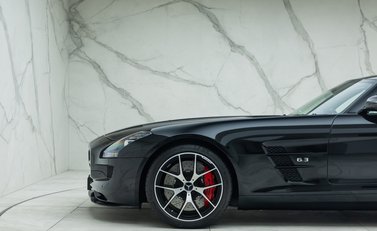 Mercedes-Benz SLS AMG GT FINAL EDITION 35