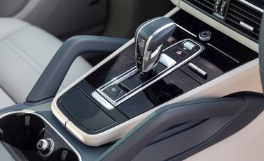 Porsche Cayenne E-Hybrid Coupé 22