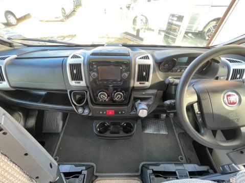 Auto-Trail Tracker EKS *** SOLD *** 13