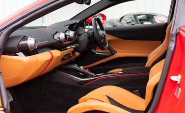 Ferrari 812 Superfast 15