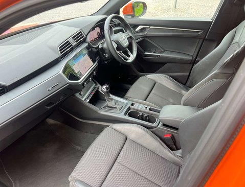 Audi Q3 1.5 Q3 S Line 35 TFSI MHEV Semi-Auto 5dr 40