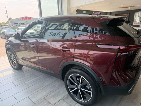 Nissan Qashqai 1.3 DIG-T MHEV Tekna XTRON Euro 6 (s/s) 5dr 14