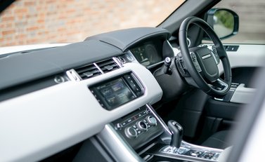 Land Rover Range Rover Sport 3.0 SDV6 HSE Dynamic 15
