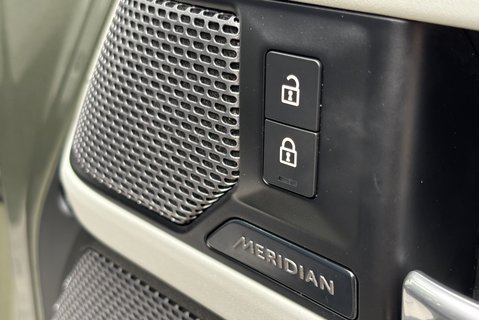 Land Rover Defender 110 D250 Hard Top SE MHEV - No VAT 28