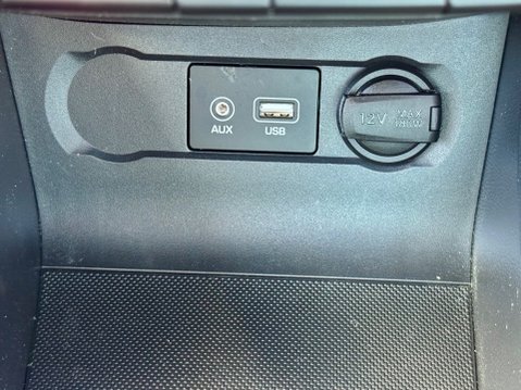 Hyundai i20 MPI PREMIUM SE NAV 36