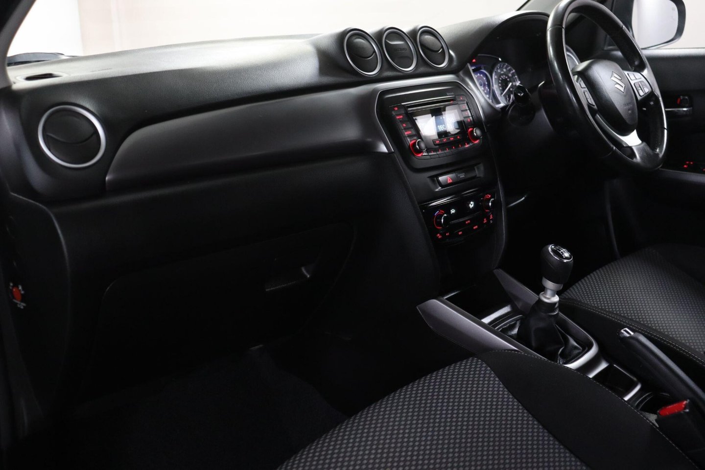 2021 Suzuki Vitara — image 30