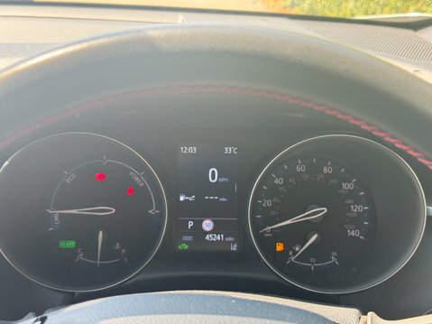 Toyota C-HR 2.0 VVT-h GR SPORT SUV 5dr Petrol Hybrid CVT Euro 6 (s/s) (184 ps) 17