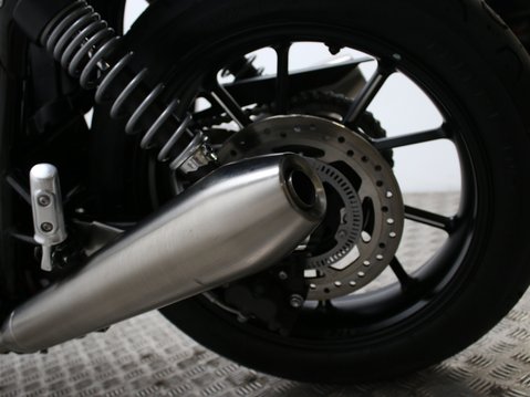 Triumph Street Twin BONNEVILLE STREET TWIN 27
