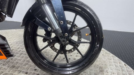 KTM Duke 2011 32K GOOD RUNNING SUPERMOTO PROJECT BIKE 125CC 15BHP 29