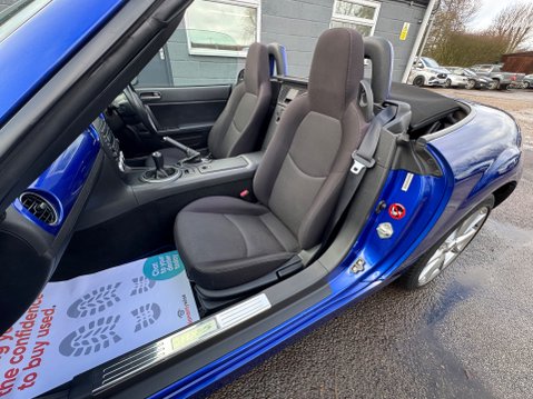 Mazda MX-5 20TH ANNIVERSARY 33