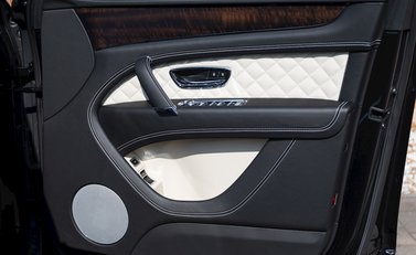 Bentley Bentayga V8 Diesel 21
