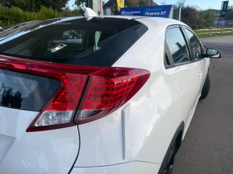 Honda Civic 1.8 i-VTEC ES Euro 5 (s/s) 5dr 14