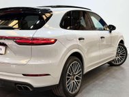 Porsche Cayenne 4.0 Cayenne V8 T Auto 4WD 5dr 25