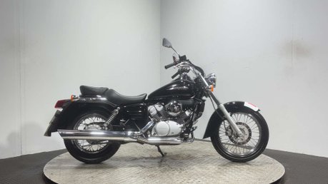 Honda VT 2008 ONLY 7K V TWIN 125CC SOUGHT AFTER CRUISER BIKE NEW MOT 1