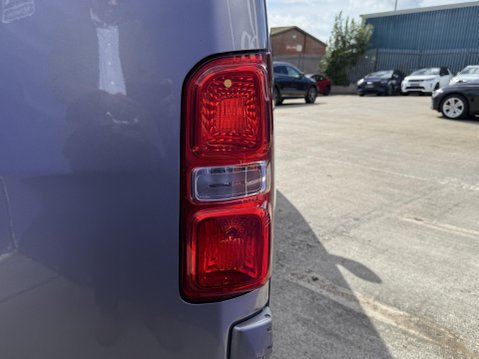 Vauxhall Vivaro 3100 75kWh Dynamic Panel Van 6dr Electric Auto L1 H1 (7.4kW Charger) (136 p 22