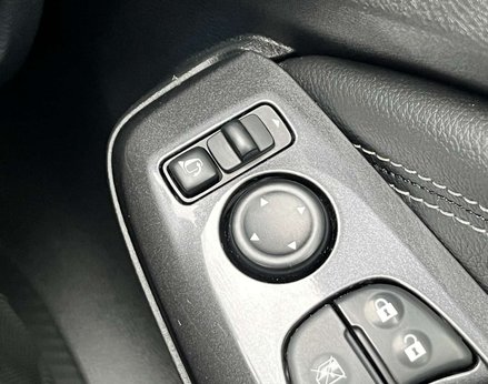 Nissan Juke 1.0 Juke N-Connecta DiG-T Semi-Auto 5dr 65