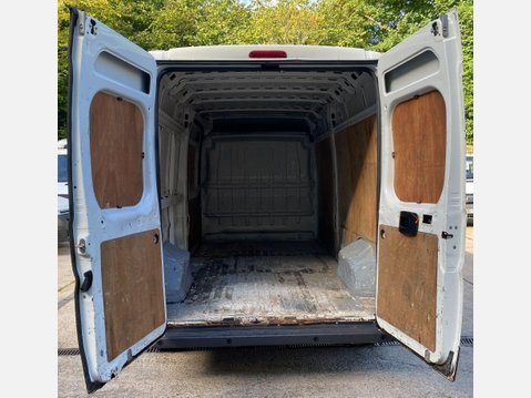 Peugeot Boxer 2.2 HDi 335 Professional Panel Van 5dr Diesel Manual L3 H2 Euro 5 (130 ps) 12