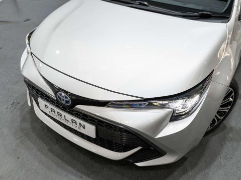 Toyota Corolla 1.8 VVT-h Design Touring Sports 5dr Petrol Hybrid CVT Euro 6 (s/s) (122 ps) 67