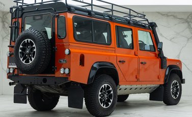 Land Rover Defender 110 ADVENTURE 6