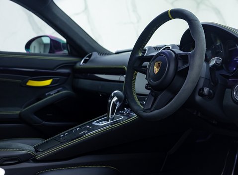 Porsche Cayman GT4 (718) 10